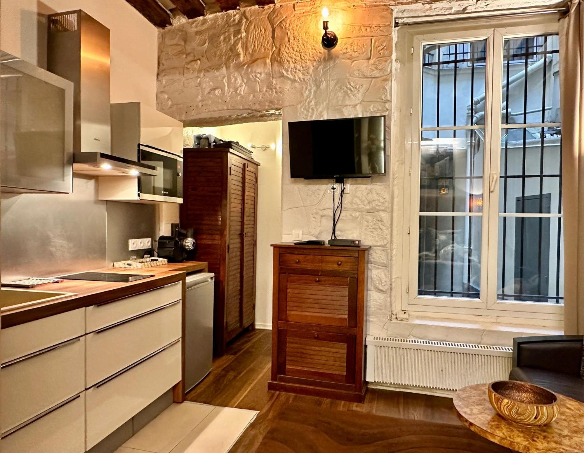 Studio Design By Kenzo Near Notre Dame Paris Ngoại thất bức ảnh